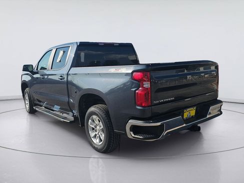 Used 2021 Chevrolet Silverado 1500 LT AWD/4WD image 3