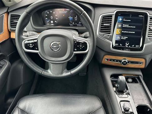 Certified 2021 Volvo XC90 T8 Inscription Expression w/ Protection Package Premier image 15