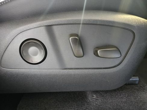 Used 2026 Buick Enclave Preferred FWD image 22