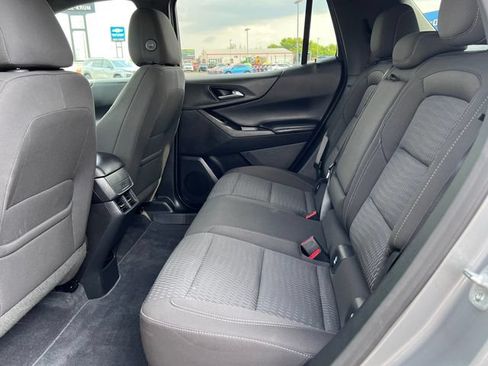 Used 2026 Chevrolet Equinox LT AWD/4WD image 3