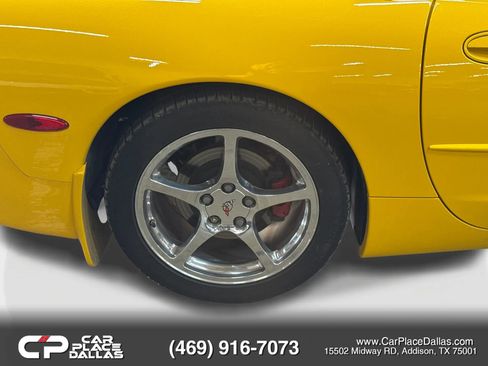 Used 2000 Chevrolet Corvette Coupe w/ Roof Pkg RWD image 23