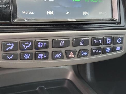 Used 2010 Chevrolet Camaro LT image 23