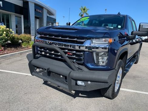 Used 2022 Chevrolet Silverado 3500 LTZ w/ LTZ Plus Package AWD/4WD image 3