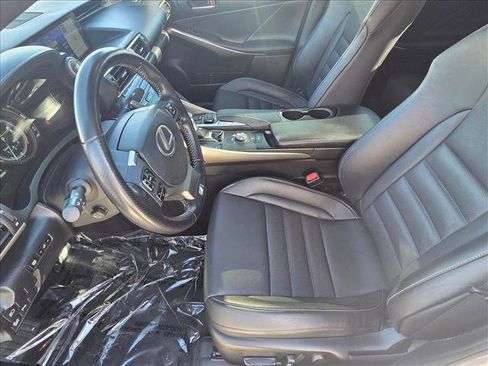 Used 2018 Lexus IS 350 image 14