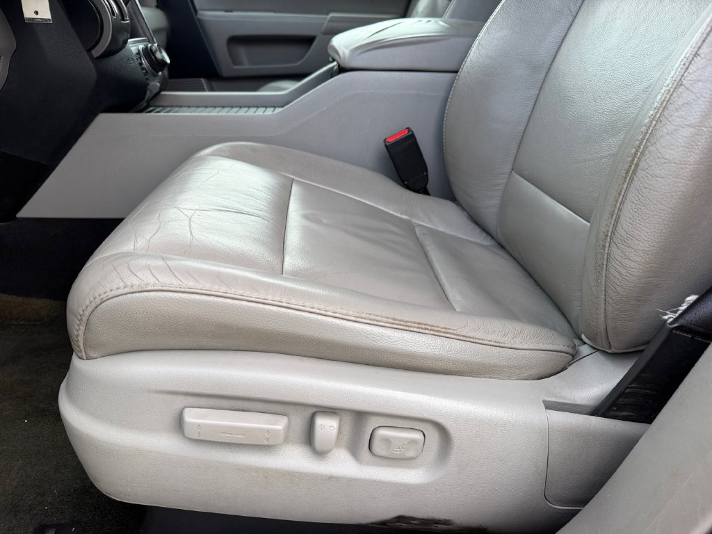 Used 2015 Honda Pilot Touring image 11