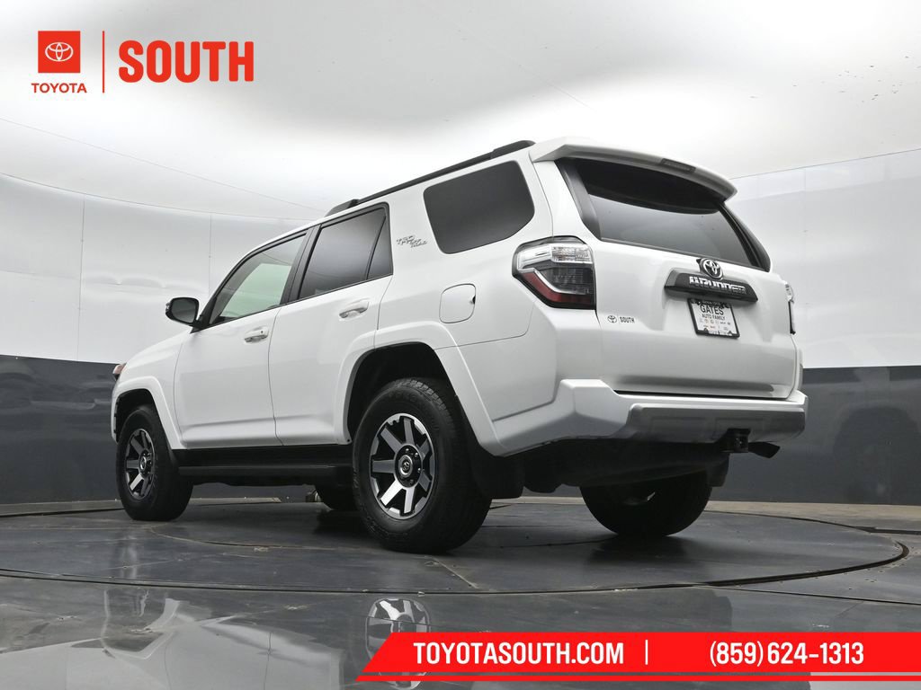 Used 2022 Toyota 4Runner TRD Off-Road Premium w/ Moonroof Package AWD/4WD image 41