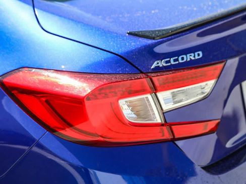 Used 2022 Honda Accord Sport Special Edition image 10