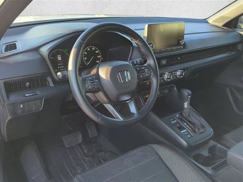 Used 2025 Honda CR-V Sport image 9