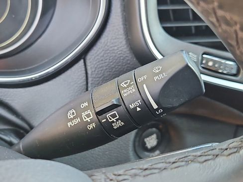 Used 2019 Jeep Cherokee Trailhawk w/ Trailer Tow Group image 23