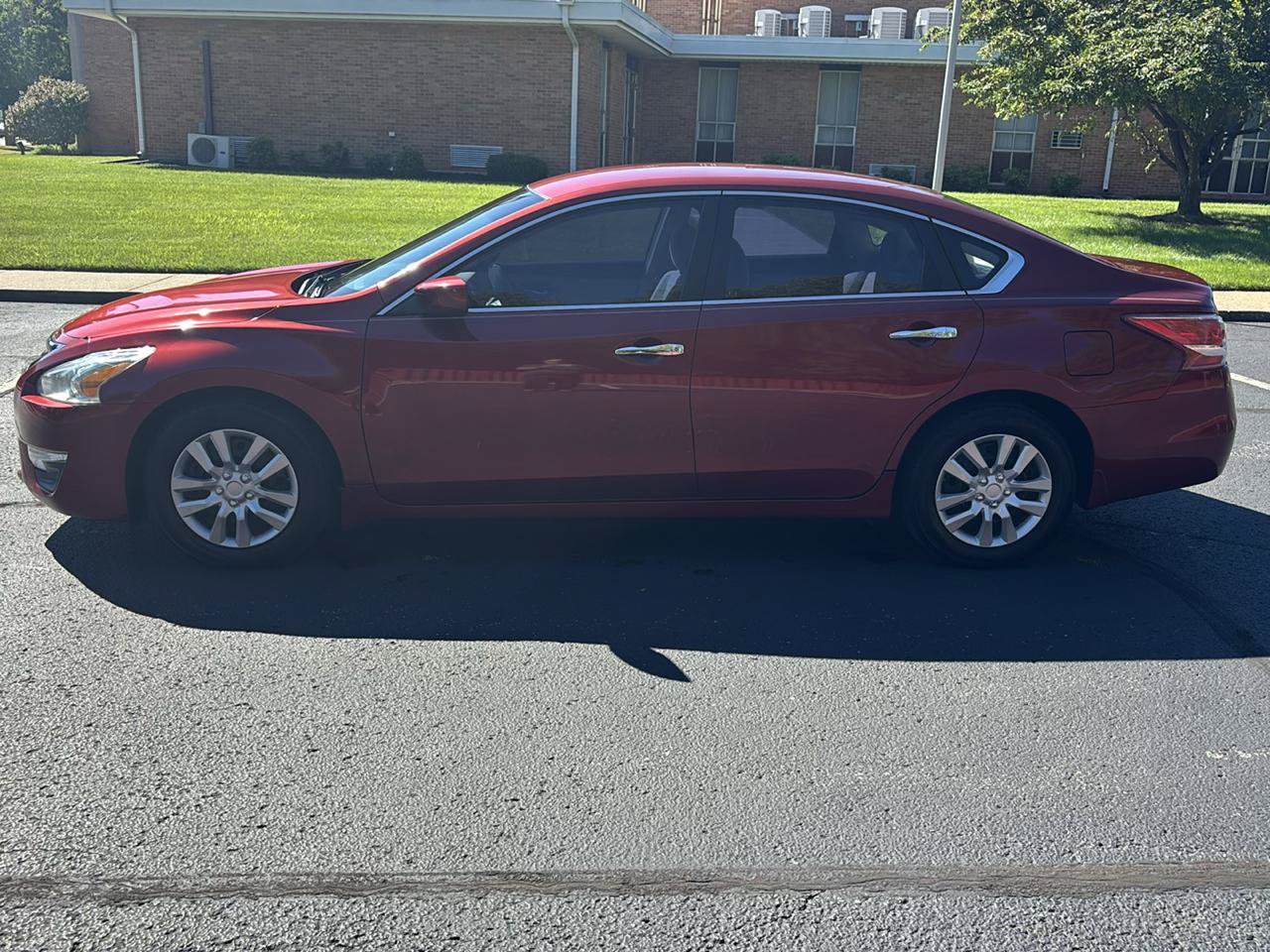 Used 2013 Nissan Altima 2.5 S FWD image 4