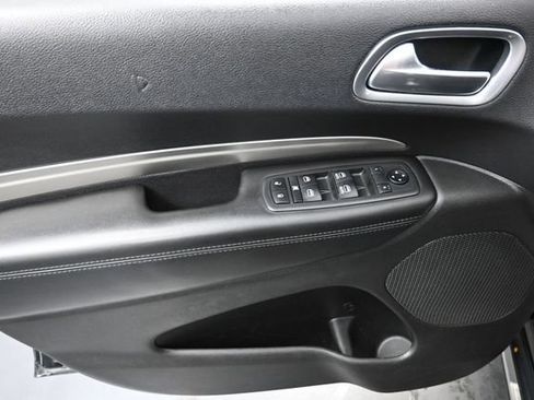 Used 2019 Dodge Durango AWD image 13