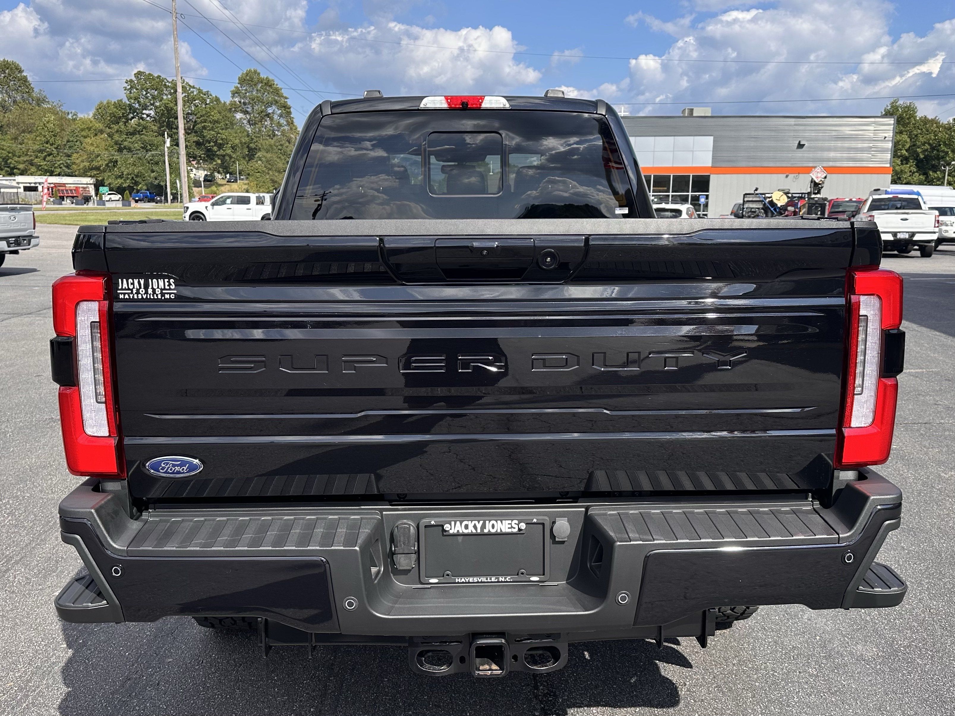 Certified 2025 Ford F250 Platinum AWD/4WD image 7