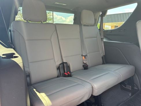 Certified 2023 Chevrolet Tahoe Z71 w/ Luxury Package AWD/4WD image 19