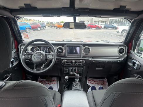 Certified 2021 Jeep Wrangler Sport AWD/4WD image 16