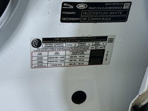 Used 2024 Land Rover Range Rover Evoque Dynamic SE image 43