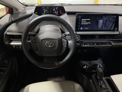 Used 2024 Toyota Prius XLE image 11
