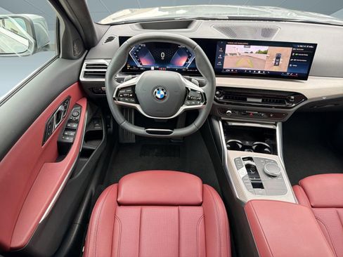 Used 2025 BMW 330i Sedan RWD image 4