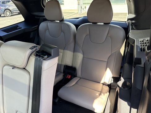New 2026 Volvo XC90 B6 Ultra w/ Protection Package Premier AWD/4WD image 15