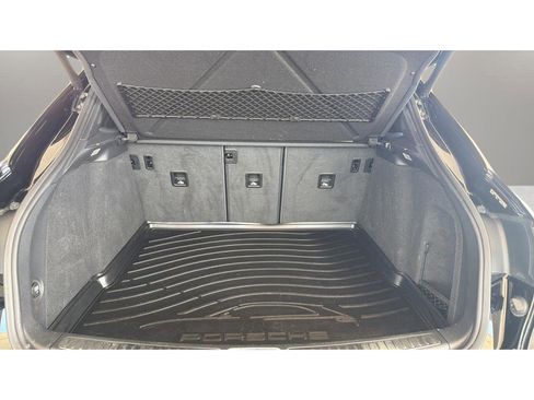 Used 2019 Porsche Macan S AWD/4WD image 12