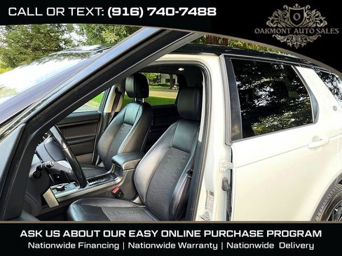 Used 2018 Land Rover Discovery Sport SE AWD/4WD image 31
