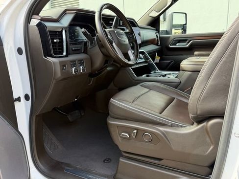 Used 2025 GMC Sierra 2500 Denali w/ Denali Reserve Package AWD/4WD image 13