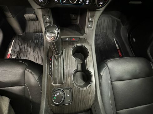 Used 2017 GMC Acadia SLT FWD image 30