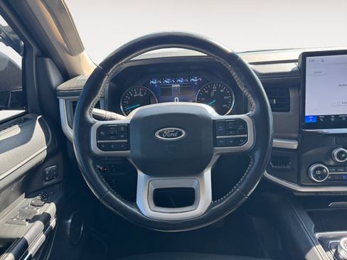 Used 2022 Ford Expedition Max XLT AWD/4WD image 16