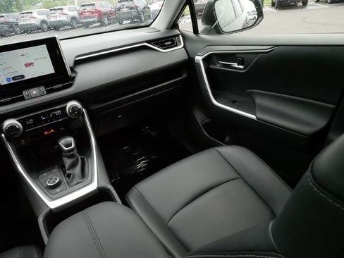 Certified 2025 Toyota RAV4 XLE Premium AWD/4WD image 11