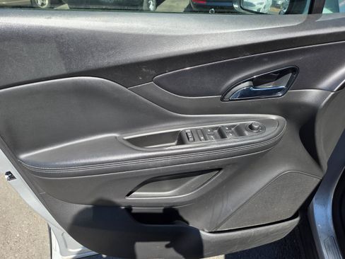 Used 2019 Buick Encore Preferred FWD image 6