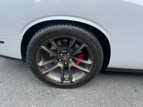 Used 2021 Dodge Challenger SRT Hellcat w/ Plus Package image 11