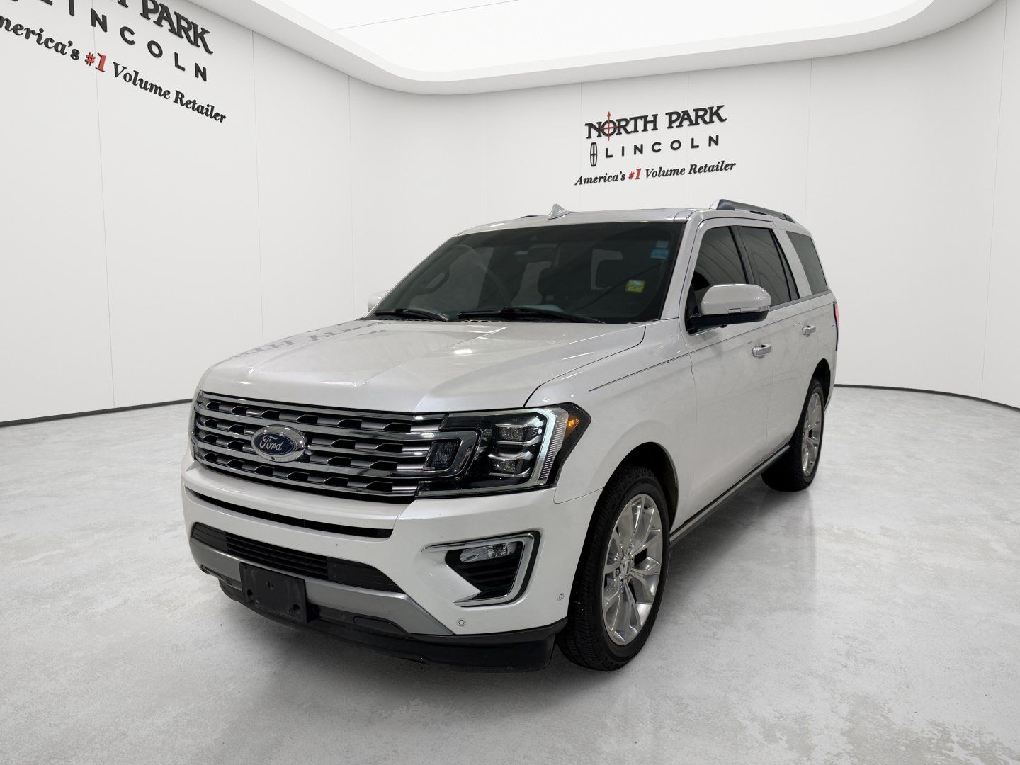 Used 2019 Ford Expedition Limited w/ Equipment Group 302A RWD image 1