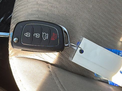 Used 2014 Hyundai Santa Fe Sport image 29