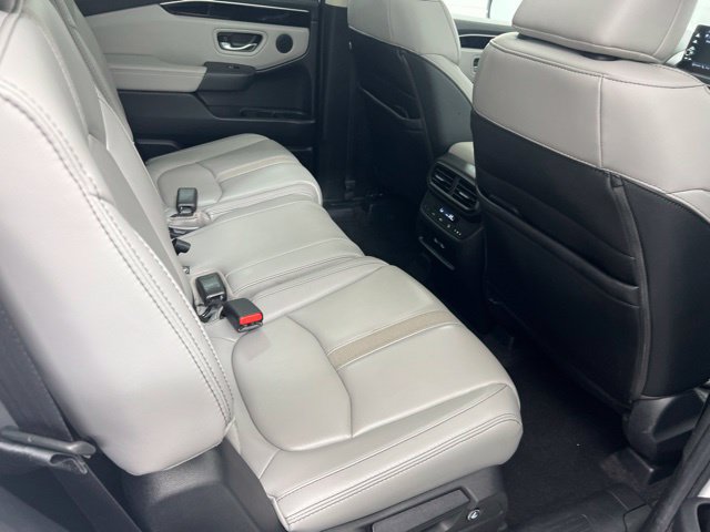 Used 2023 Honda Pilot Touring image 23