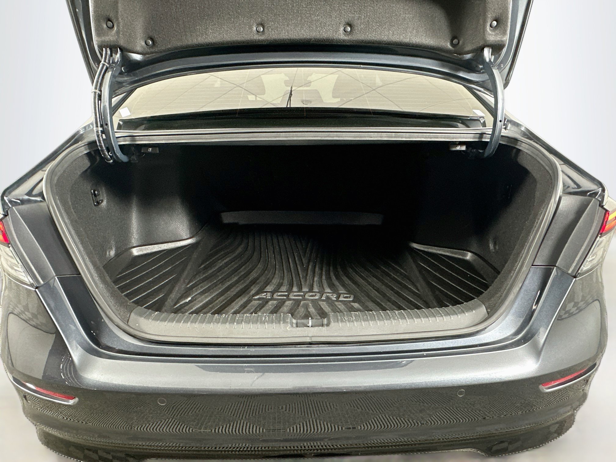 Used 2024 Honda Accord EX-L image 30