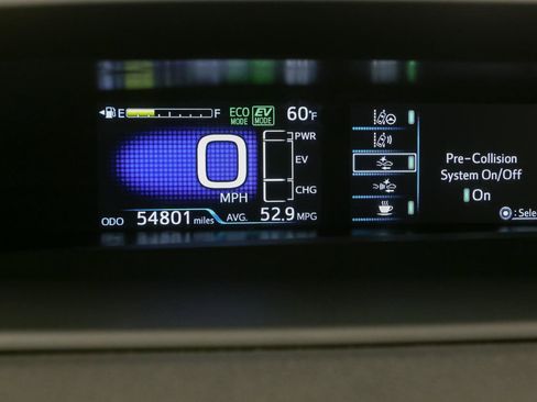 Used 2020 Toyota Prius Prime XLE image 38