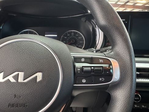 Used 2022 Kia K5 LXS image 13