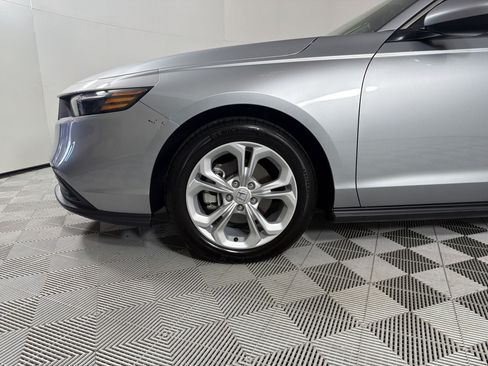 Used 2025 Honda Accord LX image 24