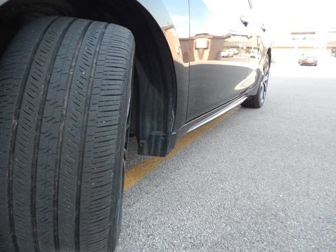 Used 2016 Nissan Maxima SR image 17