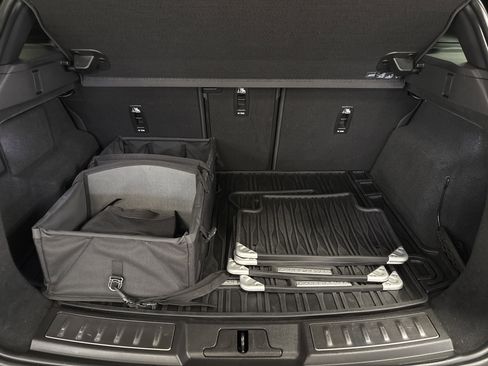 Used 2023 Land Rover Range Rover Evoque R-Dynamic S image 32