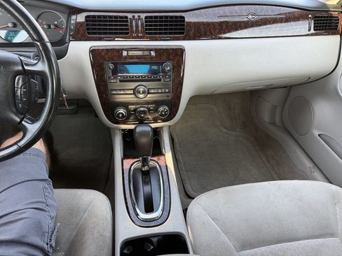 Used 2013 Chevrolet Impala LS FWD image 14