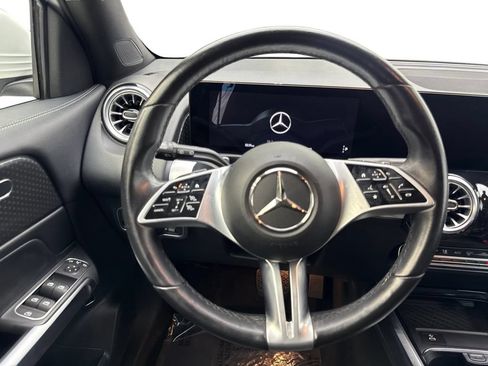 Used 2025 Mercedes-Benz GLB 250 4MATIC image 54