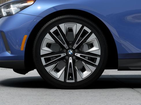 New 2026 BMW 530i image 7