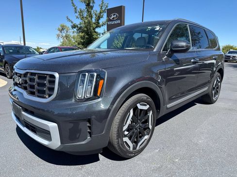 Used 2024 Kia Telluride S AWD/4WD image 3