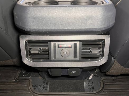 Used 2023 Ford F350 Platinum image 12