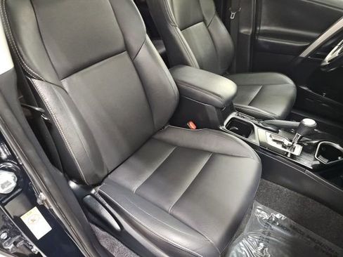 Used 2018 Toyota RAV4 Limited w/ Advanced Technology Package image 39