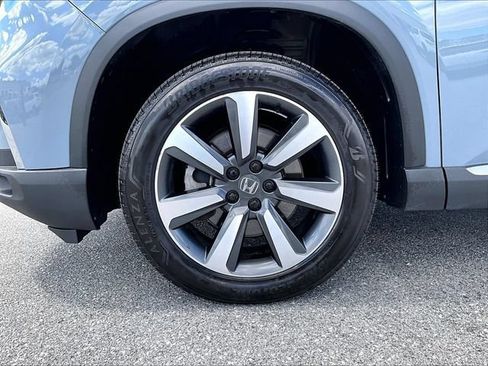 Used 2024 Honda Pilot Touring image 7