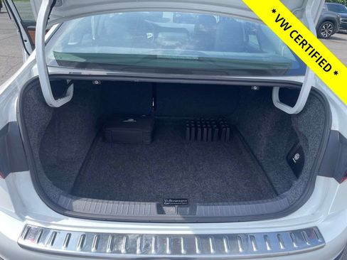 Certified 2023 Volkswagen Jetta SEL FWD image 21