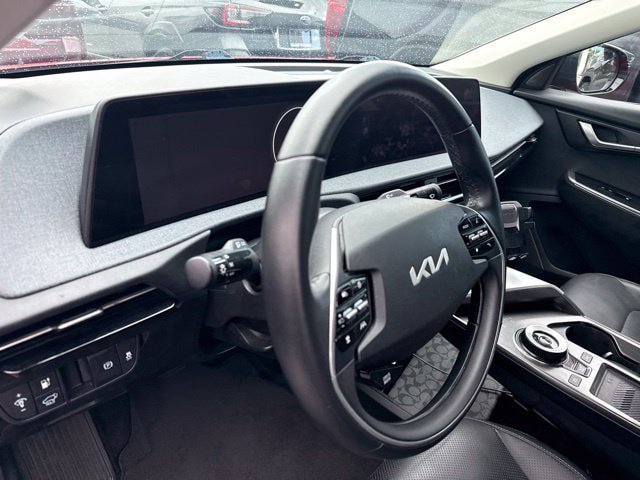 Used 2022 Kia EV6 Wind RWD image 16