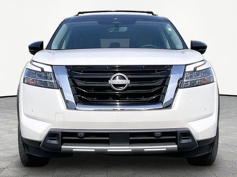Used 2024 Nissan Pathfinder Platinum w/ Cargo Package image 2