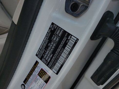Certified 2026 Mercedes-Benz GLS 450 4MATIC image 35